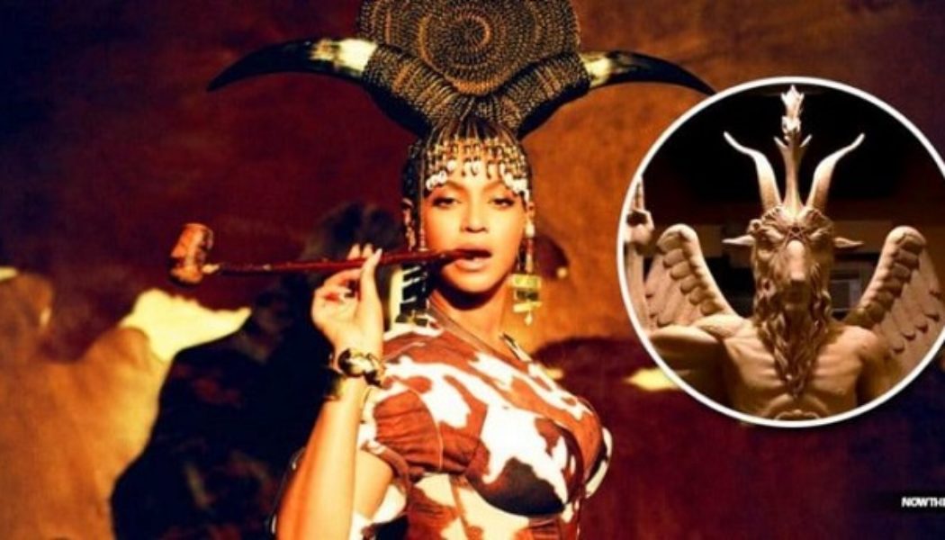 Disney Veröffentlicht ‚Black Is King‘ Von Illuminati-Sängerin Beyonce – Es Ist Voller Satanischer Bilder, Wie Ihr Baphomet-Kopfschmuck