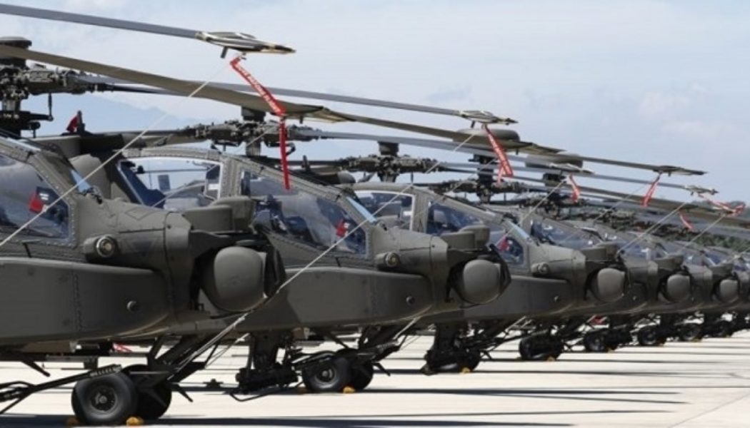 Amerikaner entladen mehr als 120 Hubschrauber und 1.000 Militärfahrzeuge