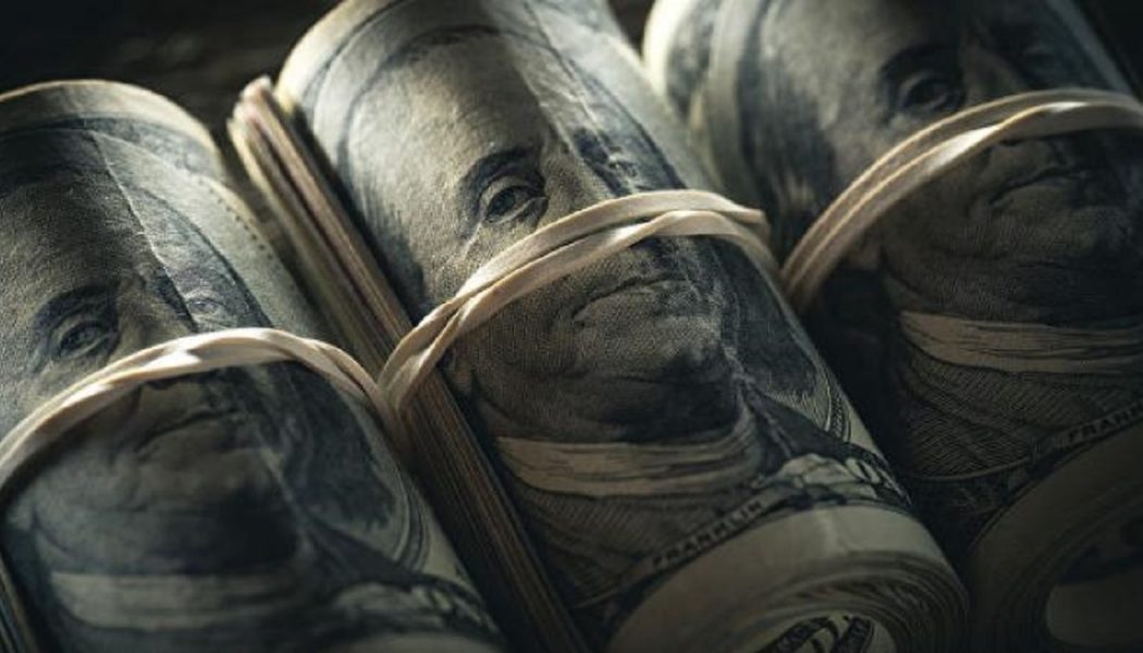 Globalisten Deuten An, Dass Der Dollar Bald Zusammenbrechen Wird