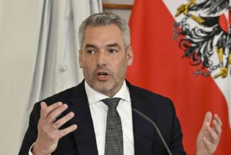 Wende in Österreich: Kanzler verkündet Aus für einige Corona-Maßnahmen – auch viele Deutsche betroffen