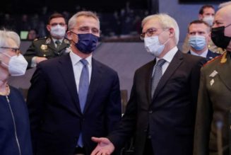 Nato-Chef warnt vor dem Ende der Gespräche mit Russland über die Ukraine vor „echtem Konfliktrisiko“.