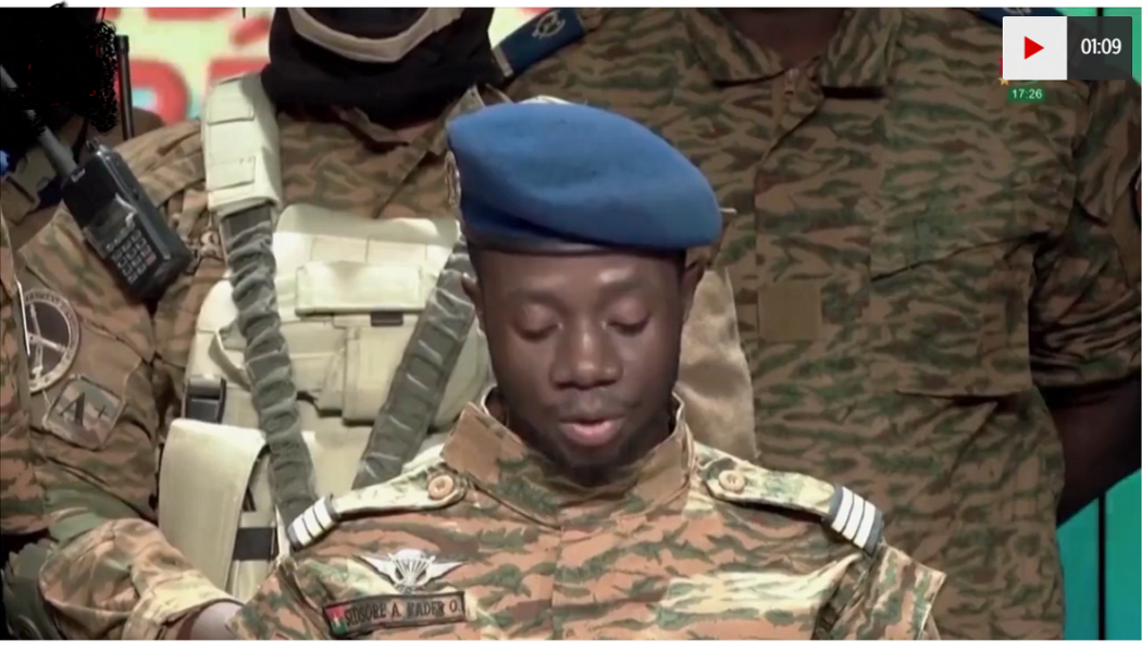 SOLDATEN ÜBERNEHMEN DIE MACHTMilitärputsch in Burkina Faso!