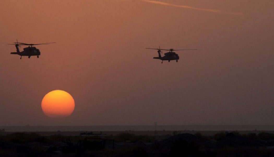 Außerirdische Entführte Und Schwarze Hubschrauber: Eine Seltsame Verbindung