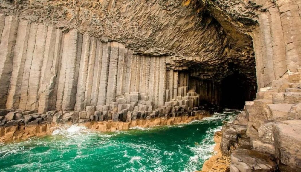 Staffa – „Säuleninsel“, Die Nach Den Legenden Der Wikinger Von Riesen Erbaut Wurde