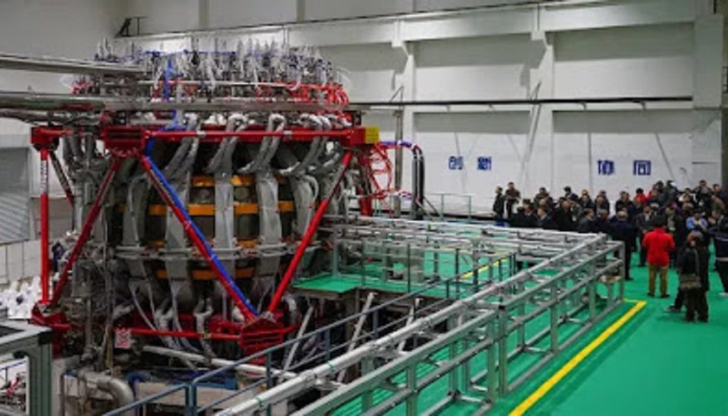 Chinas 1 Billion Dollar teurer Fusionsreaktor mit „künstlicher Sonne“ wurde gerade fünfmal heißer als die Sonne￼