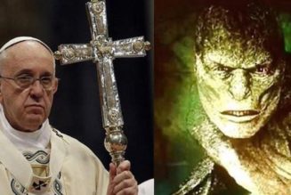 Papst Franziskus klärt die Wahrheit über den REPTILIAN-Teufel auf