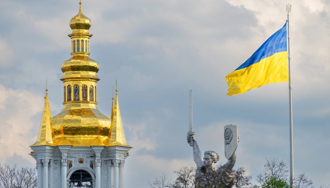 Die USA und Russland evakuieren Botschaften in der Ukraine