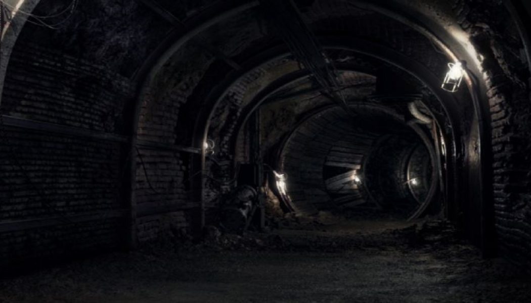 Das Geheimnis Des Verborgenen Eingangs Der Liyobaa-Höhle