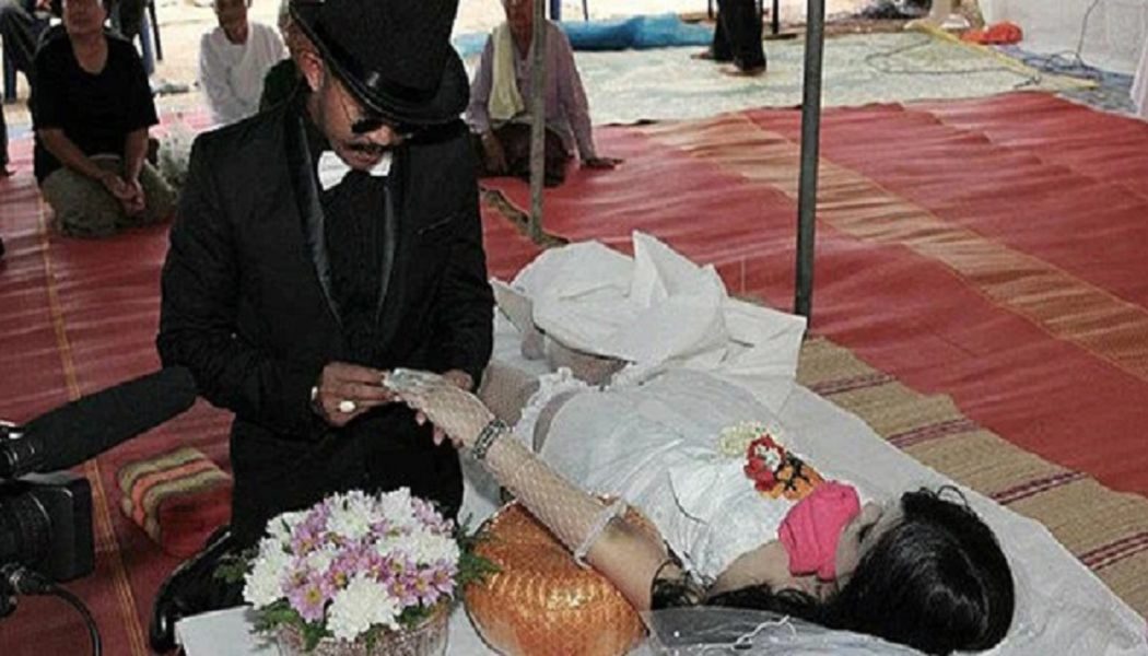 Posthume Ehen: Warum Stehlen Die Chinesen Die Leichen Unverheirateter Toten Von Friedhöfen?