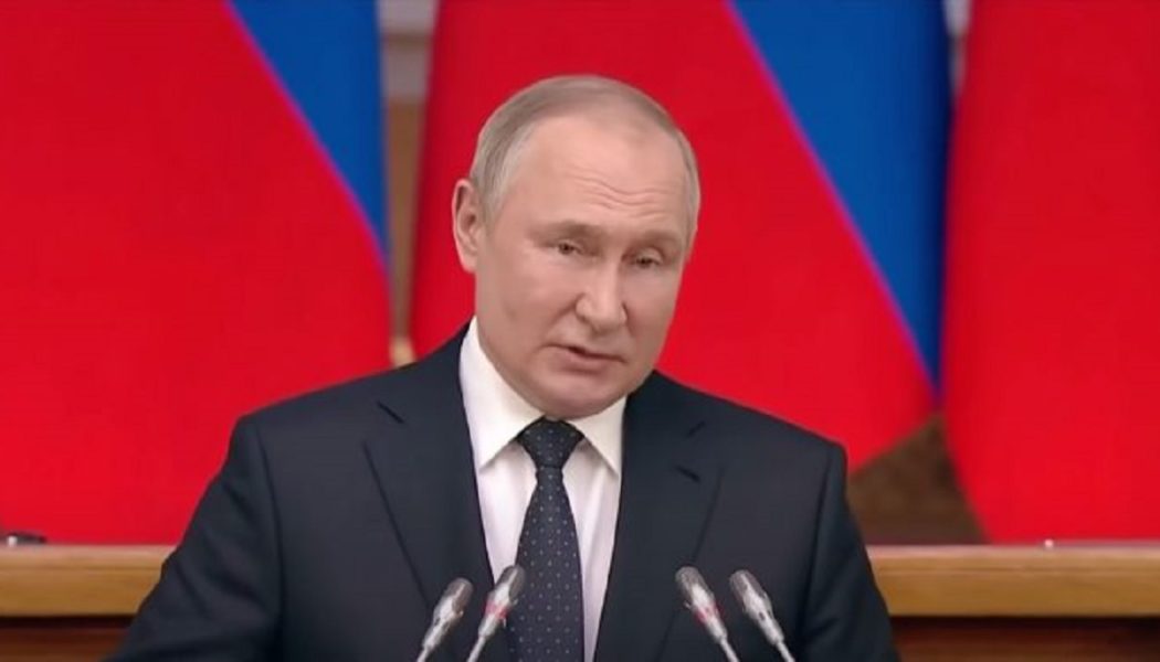 Wladimir Putin stellte dieses erschreckende Ultimatum, das einen Atomkrieg bedeuten könnte