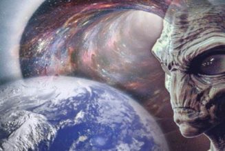 Wissenschaftler Sagen, Dass Aliens Bereits Auf Der Erde Sind, Aber Wir Können Sie Nicht Sehen