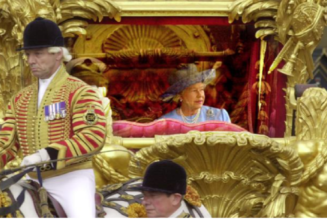 Queen Elizabeth Platinum Jubilee bewies versehentlich, dass sie keine Königin ist … Wie haben alle dieses wichtige Detail übersehen!!