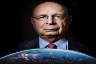 Klaus Schwab vom Weltwirtschaftsforum entlarvt: Seine drei Mentoren versprachen, die Welt zu entvölkern und „eine Weltregierung“ einzuführen