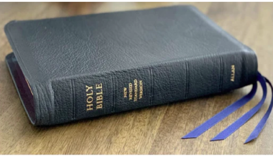Die neue modifizierte, spaltungsfreie Bibel: Nichts ist mehr heilig