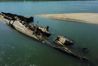 Der Pegelabfall Der Donau Hat Versunkene Nazi-Schiffe An Die Oberfläche Gebracht, Während Der Jialing-Fluss In China Verschwunden Ist
