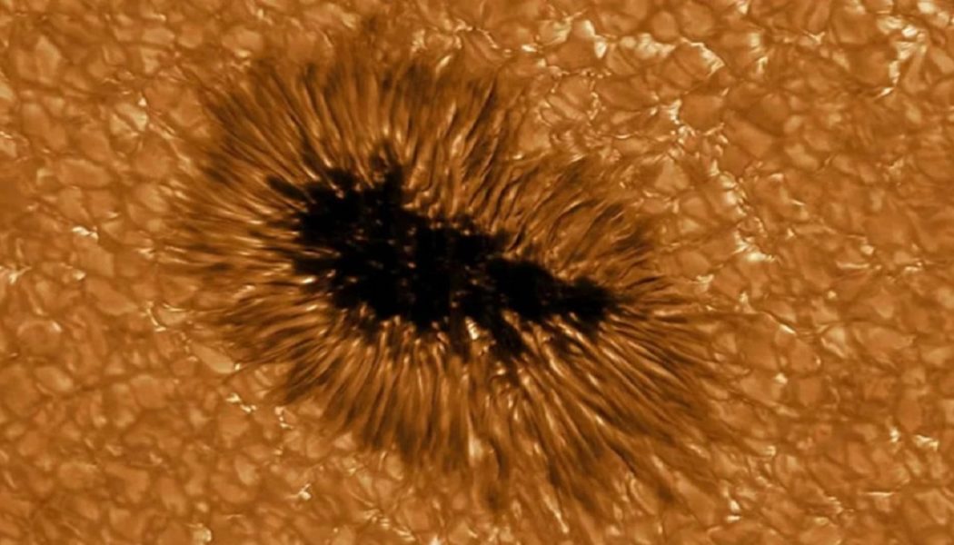 Kosmischer Alarm: Die Mündung Des Sonnenflecks Wurde 10-Fach Vergrößert Und Auf Die Erde Gerichtet