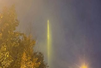 Laserkanonentest Oder Aliens? Ein Gelber Erdstrahl „Zerriss“ Den Himmel In Der Russischen Grenzstadt Belgorod
