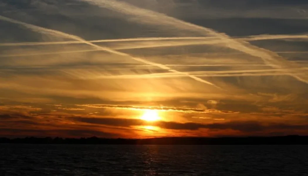 Chemtrails sind Verbrechen gegen Mensch und Natur, sagen Forscher