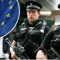 Die EU beginnt mit der Inhaftierung von Politikern, die sich gegen die NATO stellen.