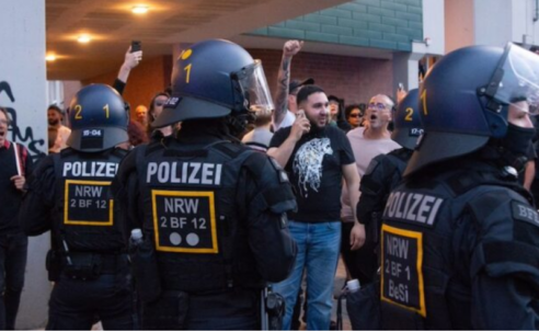 Liberaler Richter mildert Strafe für Afghanen, der Lehrer sechsmal erstochen hat: „Er hat Zurückhaltung gezeigt“