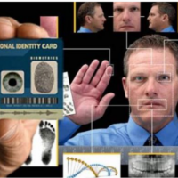 Trumps Präsidialverordnung wird Amerikaner zwingen, biometrische Daten preiszugeben oder ihre Bankkonten zu verlieren.